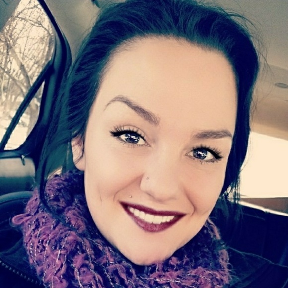 Welcome To Gypsi's Boutique!! - Picture 2 of 8